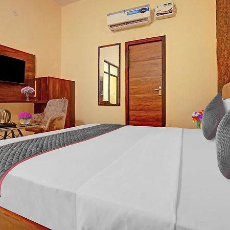 Hotel Townhouse Sky Ludhiana Exterior foto
