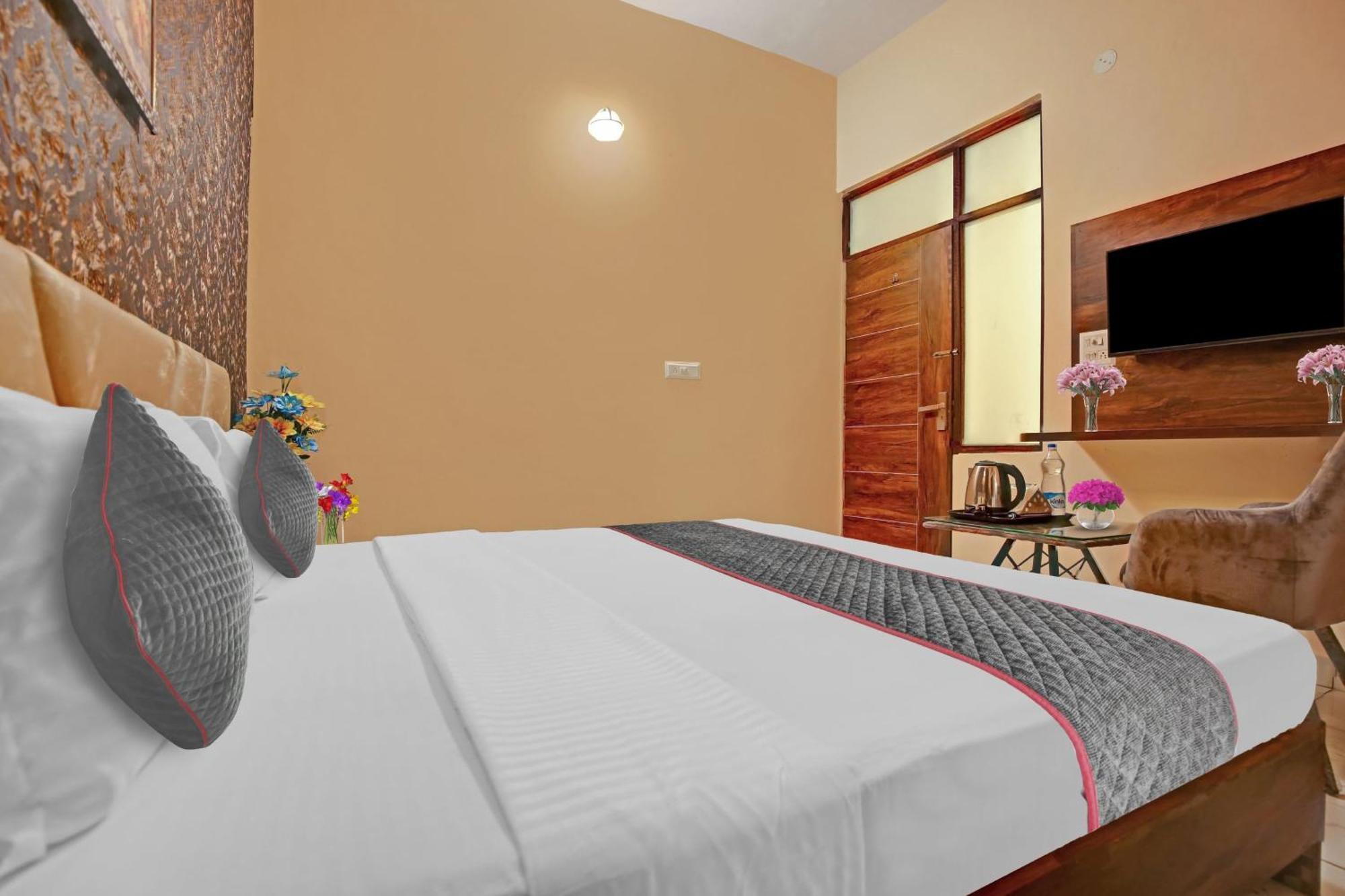 Hotel Townhouse Sky Ludhiana Exterior foto